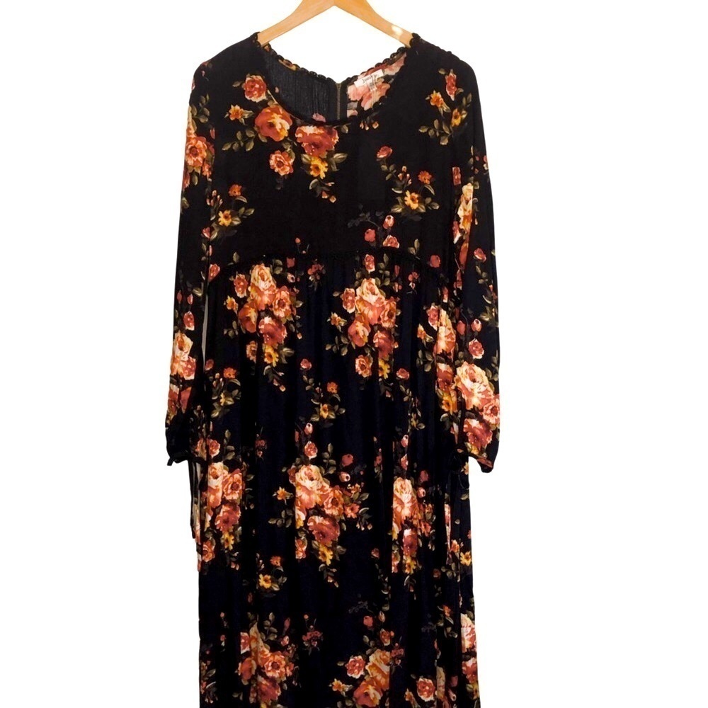 NWT Jodifl Los Angeles Black and Orange Maxi Dress Size Medium